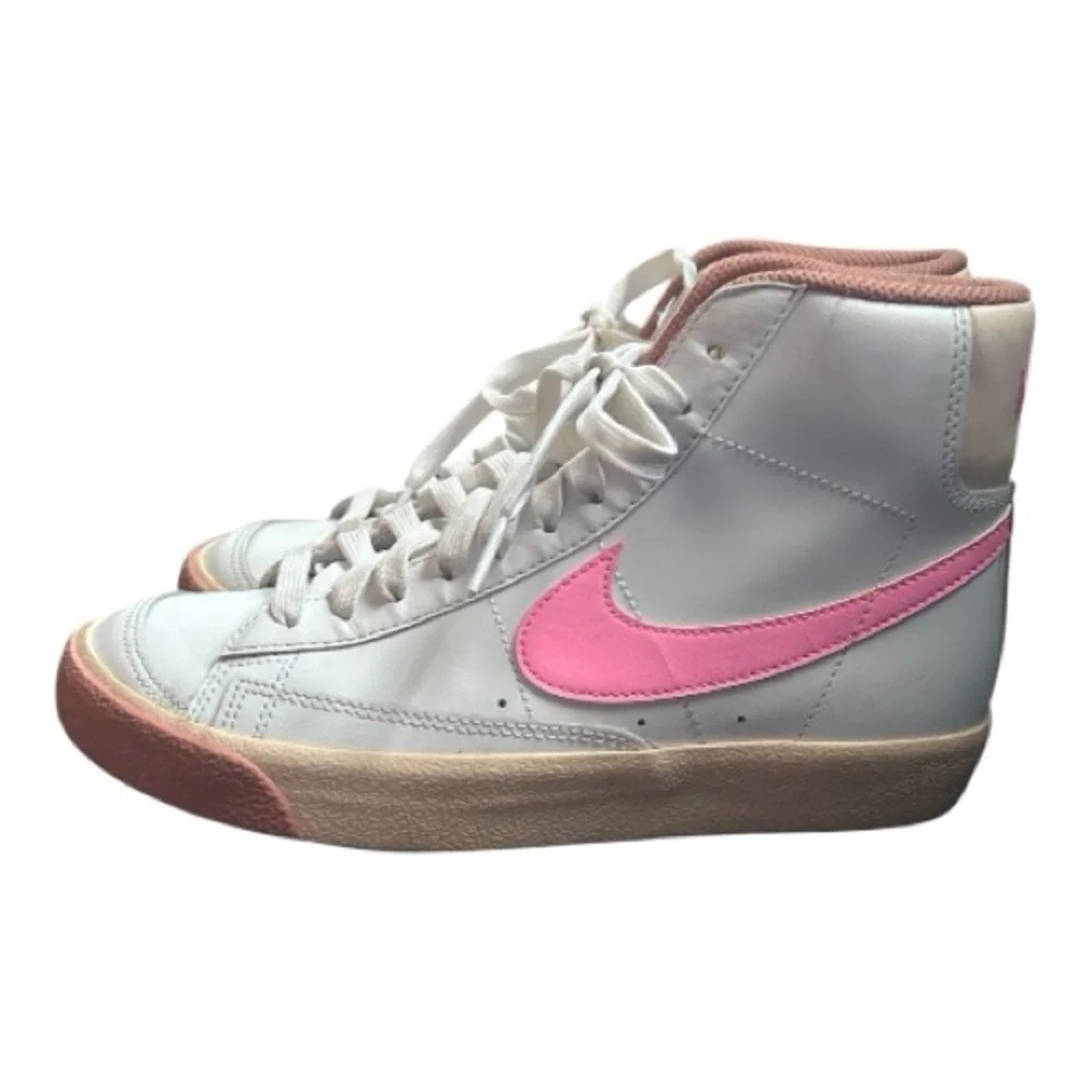 Nike kids high top Sneakers - White and Pink Sz 5.5Y
